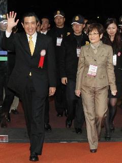 國民黨總統候選人馬英九昨（23）晚在第一場公辦政見發表會強打宇昌案。圖：中央社   