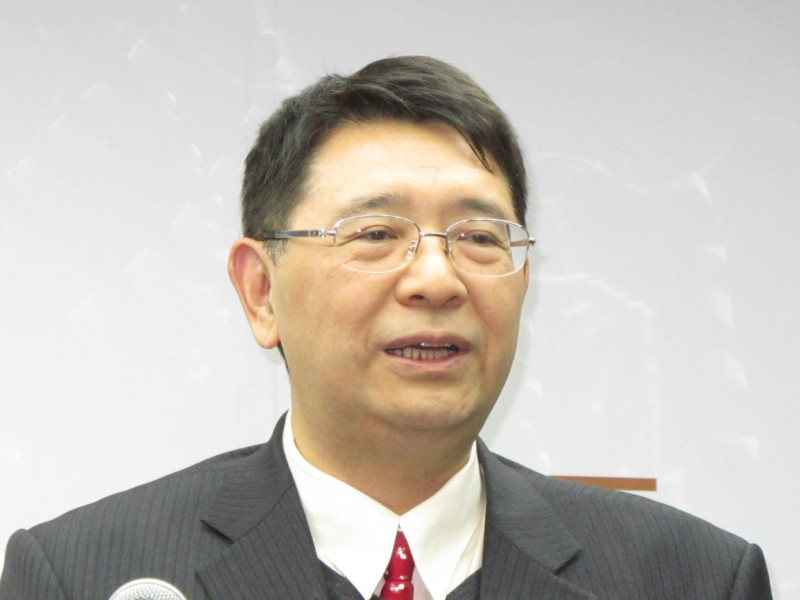台灣團結聯盟秘書長林志嘉19日表示，台聯完全支持2016先降修憲門檻等二階段修憲原則。圖：林朝億/攝   