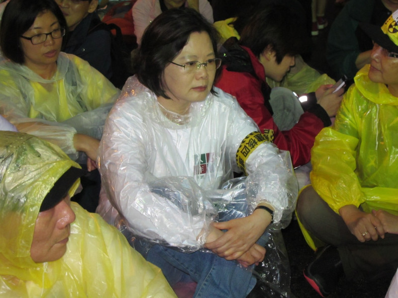 民進黨前主席蔡英文26晚出席凱道反核晚會。圖：林朝億/攝影   