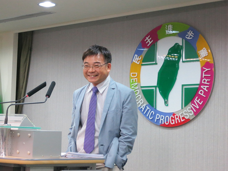 民進黨中國事務部主任洪財隆8日表示，下週四第三次華山會議將討論中國因素在台灣。圖：新頭殼資料照片   