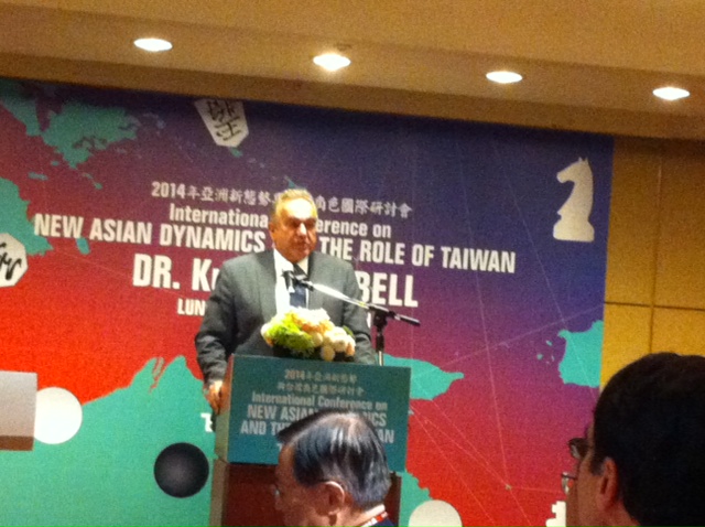 「2014亞洲新態勢與台灣角色國際研討會」午宴由美國前亞太助卿坎貝爾主題演講美國亞太政策。圖：鄭方行/攝   