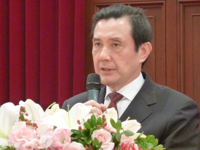 馬英九總統今(30)日上午10時30分偕同行政院長陳冲、考試院長關中與立法院長王金平召開記者會，說明第1階段的年金制度改革方案。圖片來源：新頭殼資料照片   