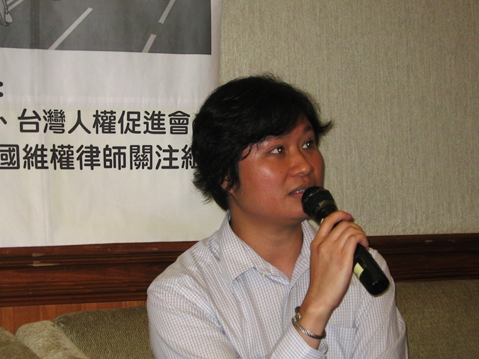 對於馬英九當上總統後避談平反六四議題，香港中國維權律師關注組執行秘書潘嘉偉3日表達強烈失望之意。   