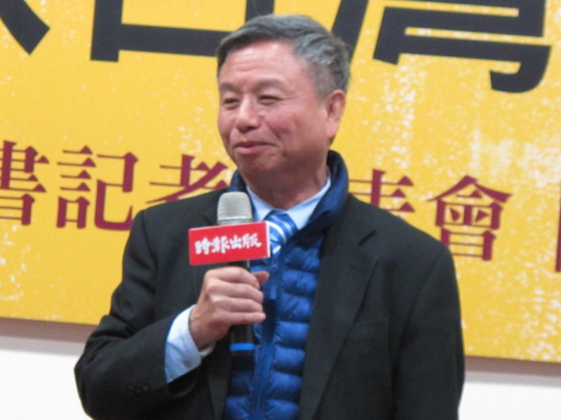 前衛生署長楊志良6日出席新書發表會時自嘲，誰找他助選都會落選。圖：林朝億/攝   