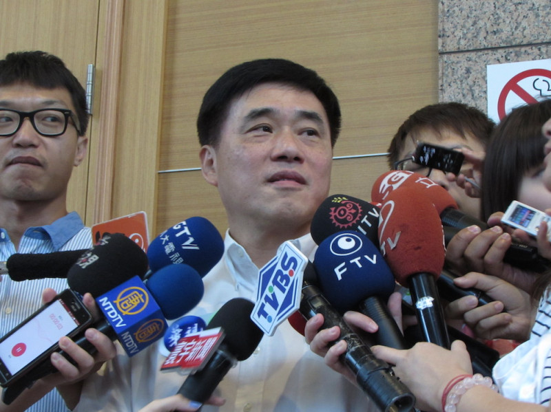 前台北市長、國民黨副主席郝龍斌11日表示，防災、救災其實等同作戰，需要首長親自坐鎮指揮決策、調度。圖：新頭殼資料照片   