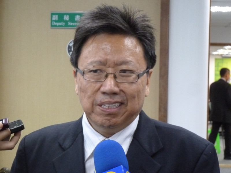 中國海外政治評論家陳破空31日出席民進黨華山會議時表示，服貿協議是中國要綁住台灣的經濟手段。圖：林朝億/攝   
