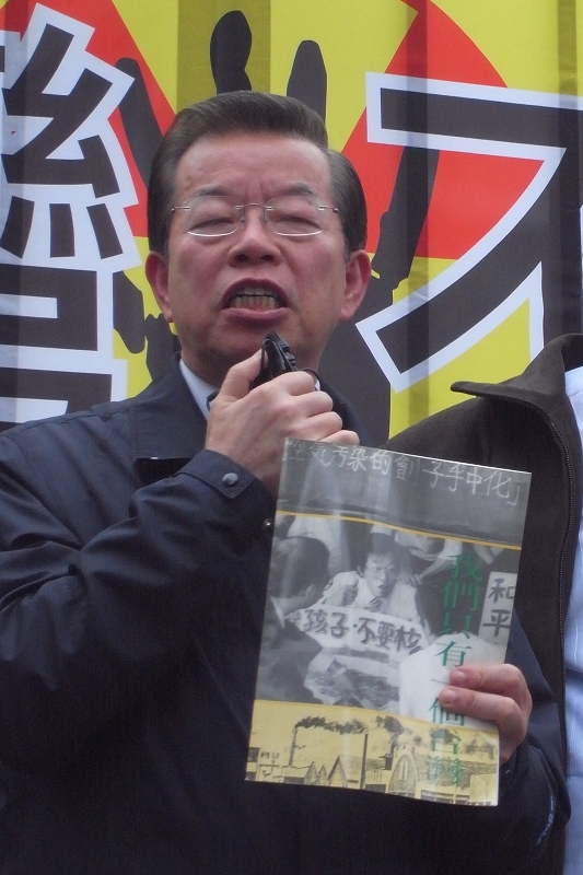 前行政院長謝長廷今天被問到對2012參選的意願時表示，「還沒有想出自己為何要跟中生代挑戰的理由」。圖片來源：楊宗興/攝   