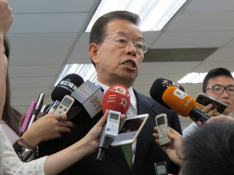 前行政院長謝長廷22日表示，現在要恢復全徵兵制已是不可能。圖：林朝億/攝影   