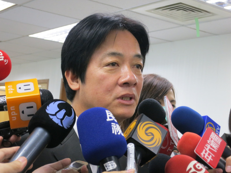 台南市長賴清德20日表示，1、2個月拜會完南鐵各住戶後，將再向社會報告。圖：林朝億/攝   