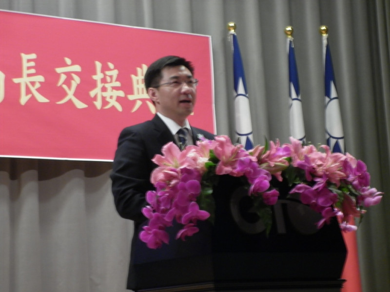 卸下局長職務、投入立委選戰的江啟臣2日說，對於打贏選戰「當然有信心」。圖片：謝莉慧攝   