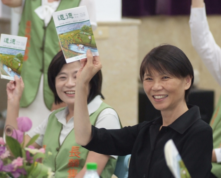 第一夫人周美青(圖右)預計7月31日率團赴東京訪問，並將出席東博展出神品至寶展的換展「特別內覽會」。圖：中央社資料照片   