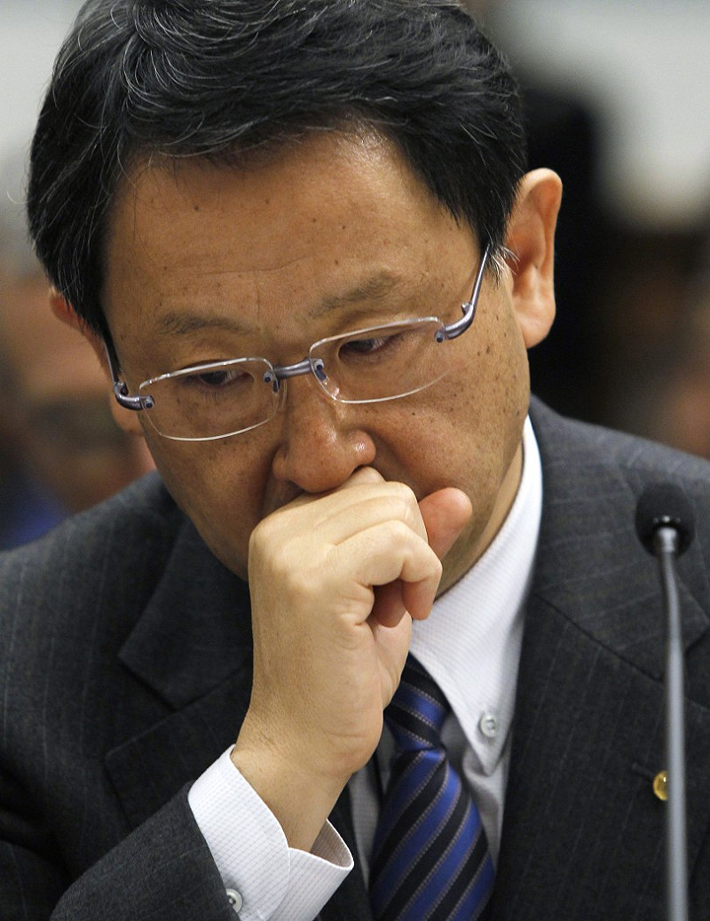 為汽車回收事件表達歉意，豐田汽車公司總裁豐田章男24日在美國國會強調不會逃避問題，但他仍堅稱油門設計沒問題。圖片來源：達志影像/路透社   
