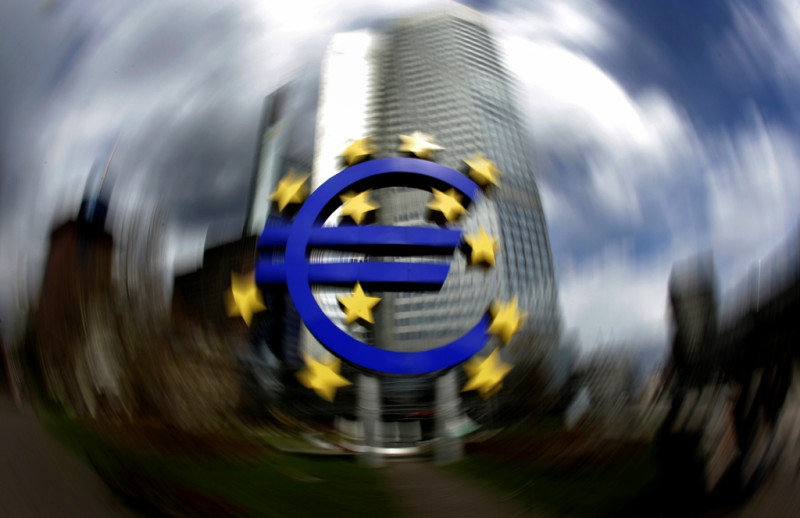 歐元即將崩解的傳言四起，舉世經濟復甦之路受困。照片來源：達志影像/路透社   