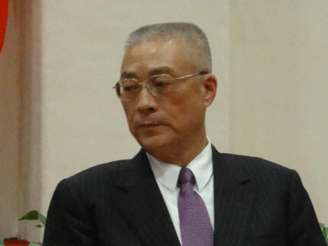 行政院主計處公布失業率4.92%，外界質疑是政府的短期措施美化數據，行政院長吳敦義23日表示，短期就業方案不是他當行政院長時才推動的，最後，對於綠營的「格調說」更忍不住動怒。資料照片：王鼎鈞攝   