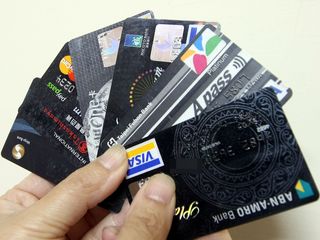 消基會今(7)日召開記者會時表示，金管會自2010年2月修訂發布「信用卡業務機構管理辦法」，已明確規定正卡人的債務不得由附卡人代為償還。圖片來源：中央社資料照片   