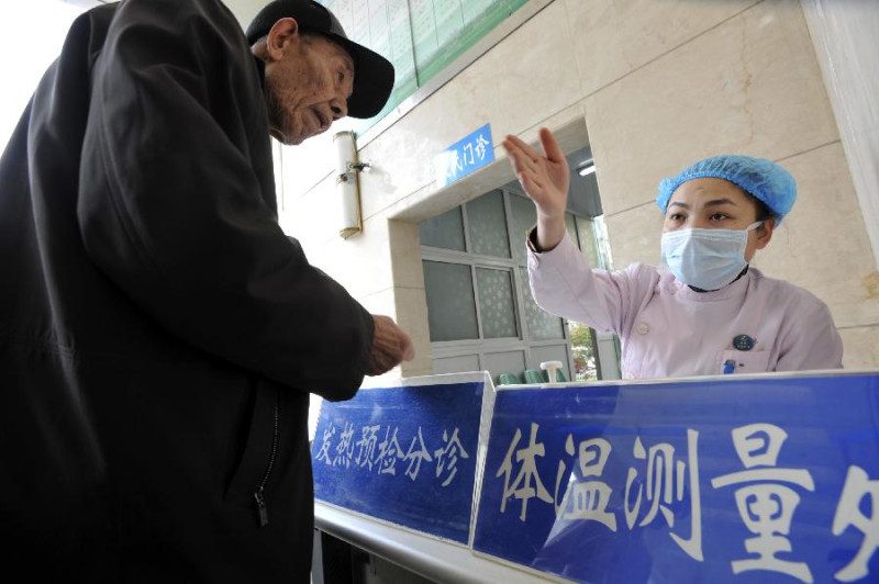 中國浙江衛生廳今天發出通報，湖州市1位農民感染H7N9禽流感患者死亡，這位農民姓張，男，64歲，湖州人，4日確診為人感染H7N9禽流感病例，昨晚病情加重，全力搶救無效死亡。圖片來源：新華社   