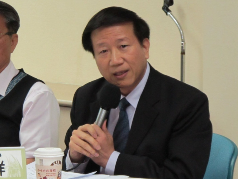 台中市教育局長顏慶祥21日表示，難道要以OOO叫出席會議的人嗎？圖：林朝億/攝   