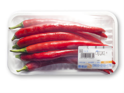 食藥署10月份的農產品抽驗結果，全聯南投南陽店的紅辣椒被檢出殺蟲劑「待克利」。圖：翻攝自全聯官網。   