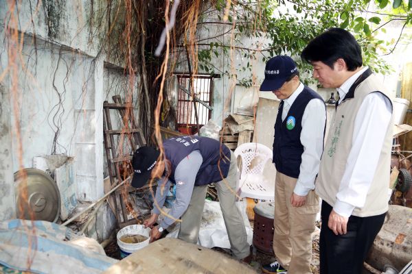 指揮中心23日指出，將依台南市孳清計畫的執行經驗在高雄市擴大執行。圖：台南市政府提供   