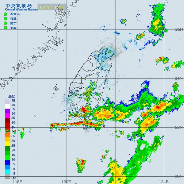 氣象局今（17）日上午針對台灣西半部台中以南地區發布豪雨特報，也對除花蓮縣、連江縣外的地區發布大雨特報，高雄、屏東山區則發布大豪雨特報。圖：中央氣象局網站   