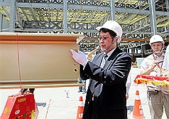 對於謝淑薇可能遭中國挖角一事，教育部長蔣偉寧今（8）日表示，政府會和企業、民間團體共同努力、留下選手，盼謝淑薇能夠繼續代表台灣努力。圖：中央社   