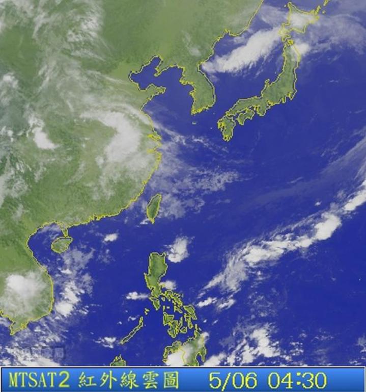 昨日(5)正式進入二十四節氣的「立夏」，是夏天的開始。時序進入5、6月的梅雨期，天氣變化多，請注意氣象局發佈的最新訊息。圖為5/6 4:30台灣的衛星雲圖。圖片來源：中央氣象局。   