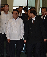 針對廣大興案，馬尼拉經濟文化辦事處（MECO）理事主席裴瑞斯(Amadeo Perez)也在今(8)日抵台，他將代表菲律賓總統艾奎諾三世(Benigno S. Aquino III)，親赴屏東小琉球向洪家道歉。圖：中央社   