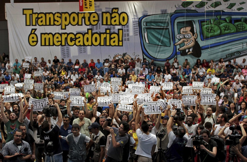 2014世界盃足球賽12日就要在巴西第一大城聖保羅（Sao Paulo）開踢，不過，當地地鐵罷工持續。圖片來源：達志影像/路透社   