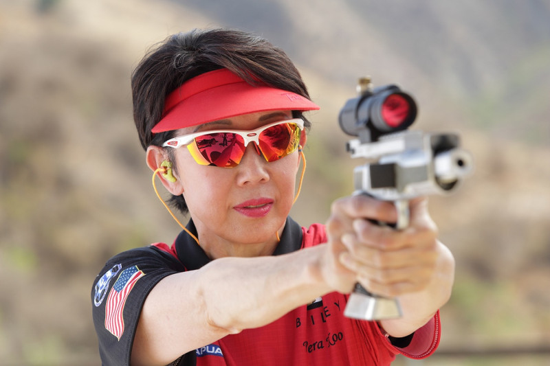 身擁8屆全美女子射擊冠軍和3次世界冠軍榮銜的華裔選手顧方蓁（Vera Koo）。圖：顧方蓁提供   