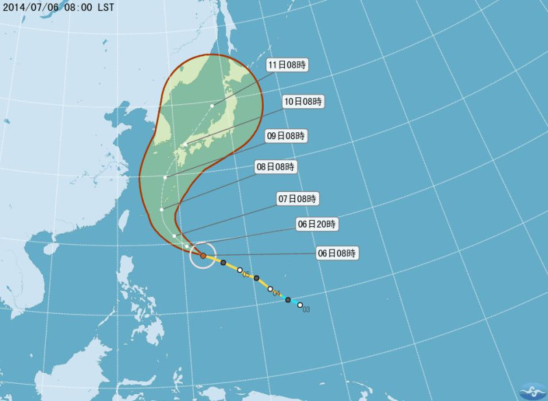 8號中颱「浣熊」上午10時的位置距離台灣鵝鑾鼻東南東方1360公里處，越來越靠近台灣，而且持續變大，不排除會變成強颱。圖：中央氣象局   