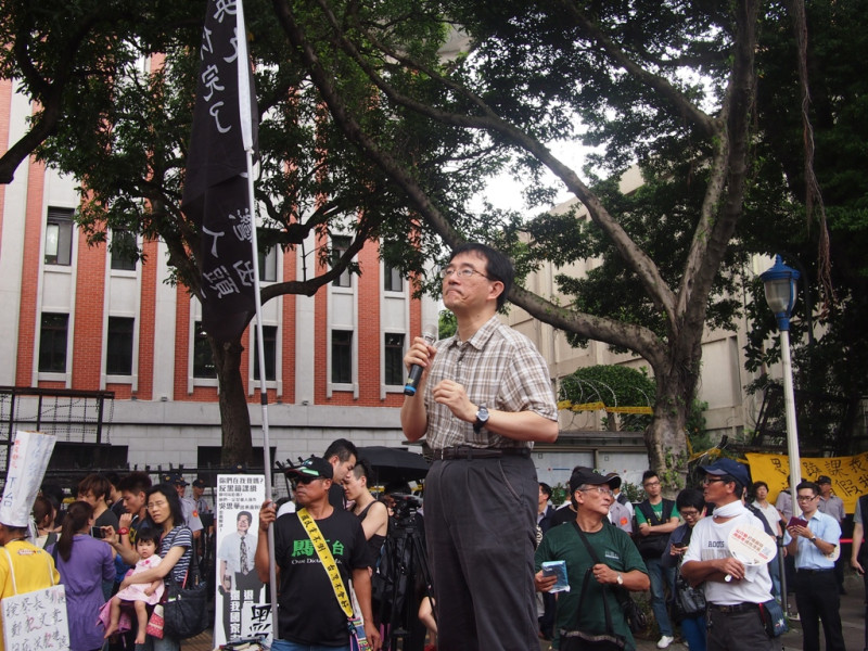 22日首位上台開講的講者是政大台史所薛化元教授。圖:何星瑩/攝   