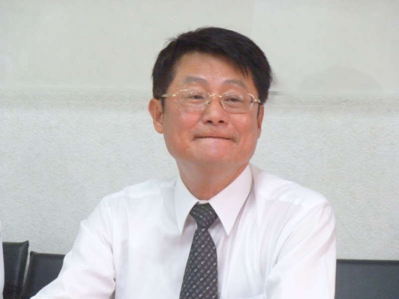 內政部長陳純敬(圖)今(29)日表示，房仲業的服務品質應該隨著高房價時代來臨而大幅提升。圖：謝莉慧/攝   