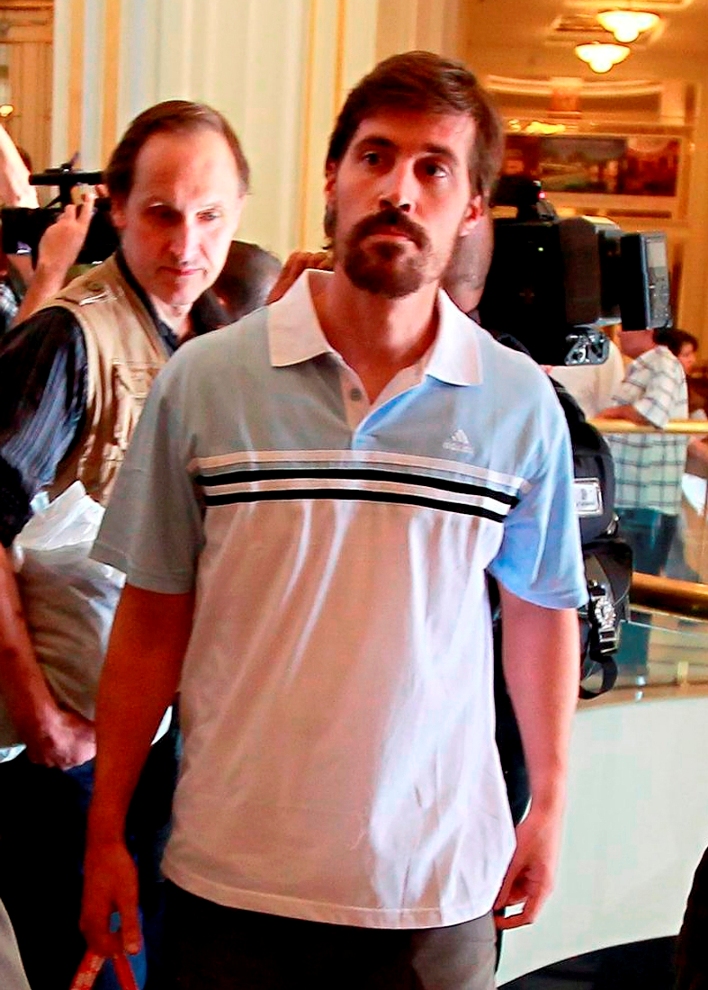 佛里（James Foley）於19日遭「伊拉克與黎凡特伊斯蘭國」組織（ISIS）份子斬首。圖為2011年他被黎巴嫩政府釋放的照片。圖片來源：達志影像/路透社。   