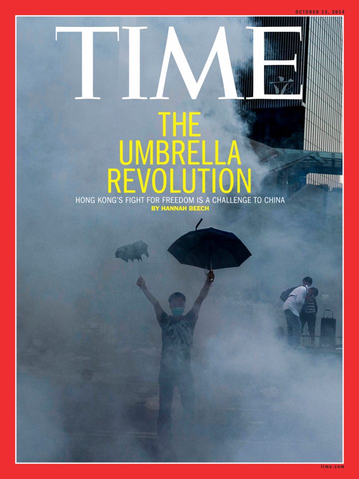 最新一期的亞洲版《時代》（TIME）雜誌以香港「雨傘革命」（The Umbrella Revolution）為封面專題。圖：翻攝自《TIME》   