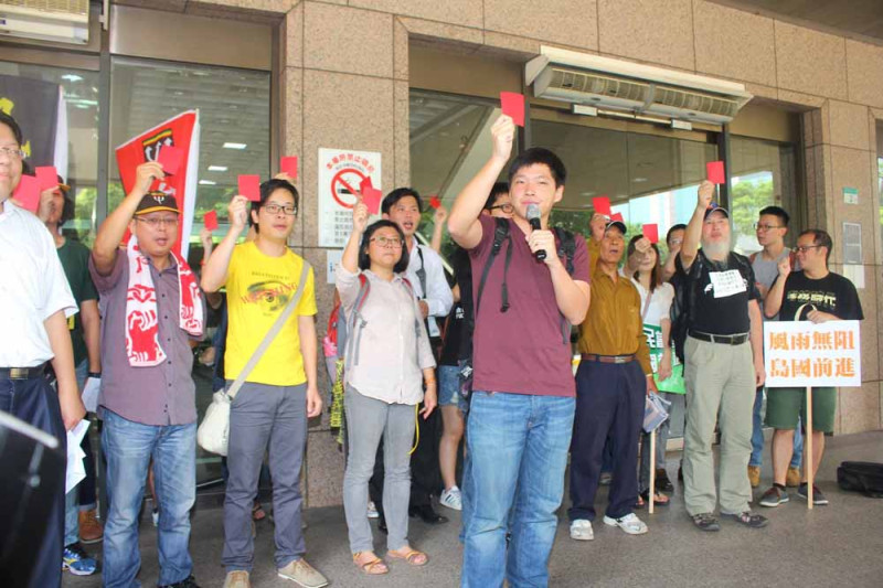 太陽花學運總指揮陳為廷赴港遭拒，今晚將返回台灣。圖：新頭殼資料庫   