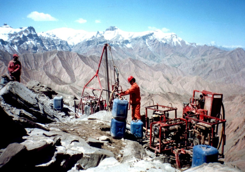 中國石油天然氣公司在新疆準噶爾盆地發現一處大型的油流位置。圖為該公司在新疆開發的資料照片。圖片：達志影像/路透社   