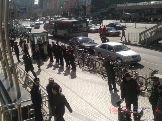中國茉莉花革命3度散步集會，首次波及北京高校，中關村情勢緊張。圖片來源：博訊新聞網(boxun.com)   