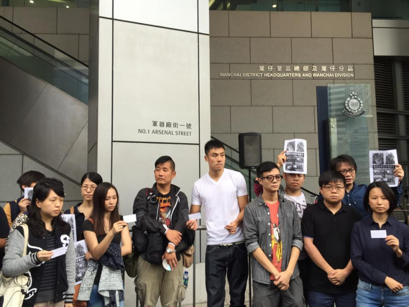 香港記者協會以及香港攝影記者協會等5個新聞組織，今（29）日上午就到灣仔警察總部為Now新聞台工程人員李小龍遇襲一事集體報案。圖：翻攝香港獨立媒體臉書   