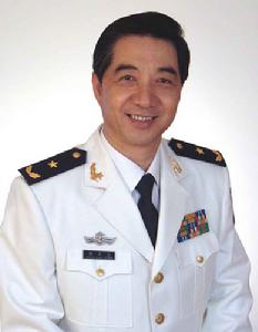 中國知名軍事評論家、海軍少將張召忠今（20）日表示，「瓦良格號」不可能在明年服役，日本媒體的報導「只是傳言」。圖片來源：翻攝自網路   