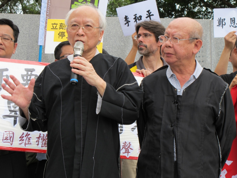 美麗島事件辯護律師郭吉仁20日表示，任何法治社會都無法接受政府大規模逮捕律師的作法。圖：林朝億/攝   