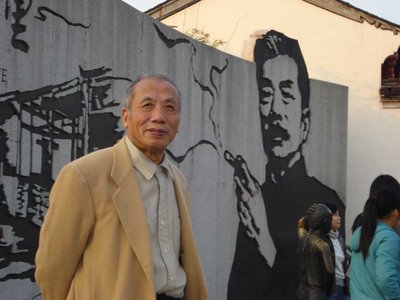 高齡81歲的中國四川知名作家鐵流，日前被中國警方指控涉嫌「尋釁滋事罪」遭到刑事拘留。圖：翻攝自網路   