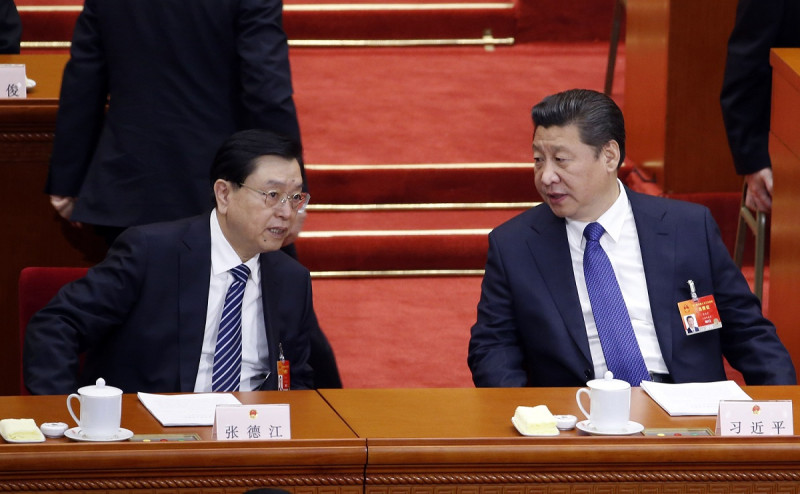 中國國家主席習近平（右）與人大委員長張德江（左）。圖片來源：達志影像/路透社   