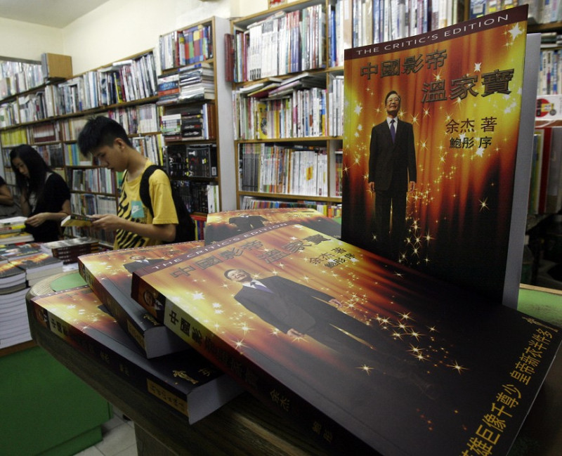 余杰在「中國影帝溫家寶」書中，批評溫家寶太過注重作秀。(圖片來源:達志影像/路透社。)   