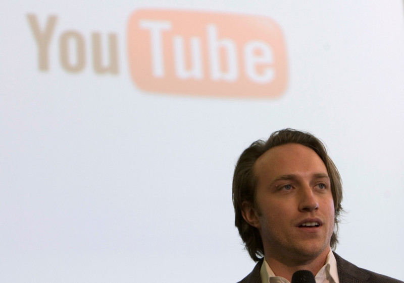 全球最大影音分享網站YouTube共同創辦人赫爾利30日(當地時間)宣布，將卸下執行長職務。圖片來源：達志影像/路透社   