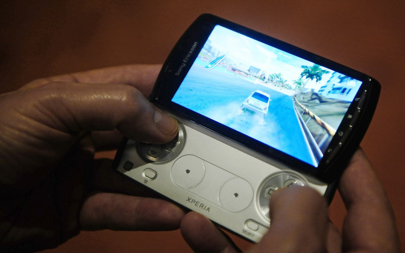 索尼公司推出一款結合遊戲機PSP的智慧型手機Xperia Play，預計今年4月在美國開售。圖片來源：達志影像/美聯社。   