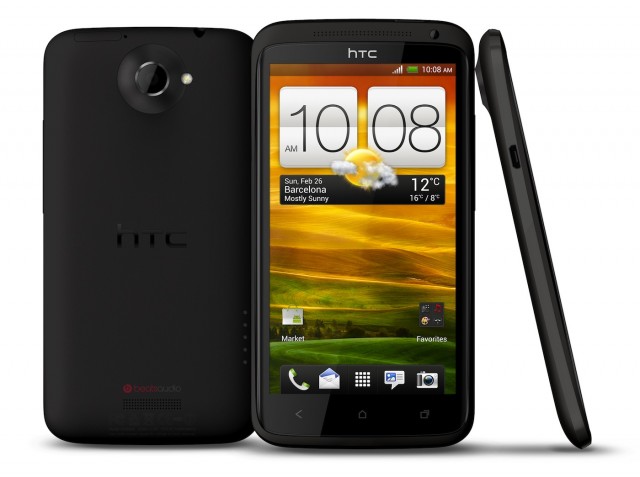 第一季度的財報公布，HTC的淨利與去年同期相比下滑了7成，據傳HTC將推低價手機，挽救萎靡不振的銷售。圖片來源：翻攝自HTC官網。   
