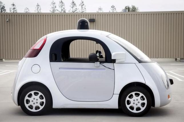 谷歌(Google)計畫在2016年將無人駕駛車部門獨立出來，於母公司Alphabet之下成立新公司，提供計程租車服務等。圖片來源：達志影像/路透社資料照片   