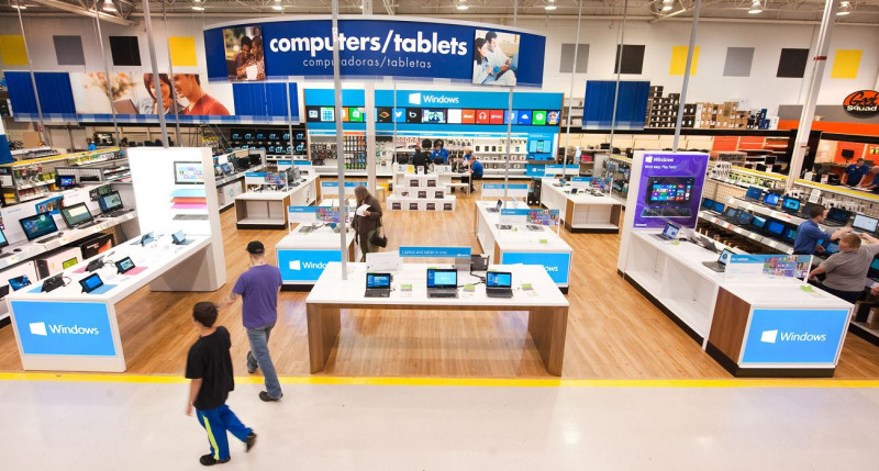 微軟(Microsoft)宣布，將針對美國及加拿大的電子商品連鎖店Best Buy內開設Windows產品專賣店。圖為設在Best Buy內的微軟店中店。圖片來源：達志影像/美聯社。   