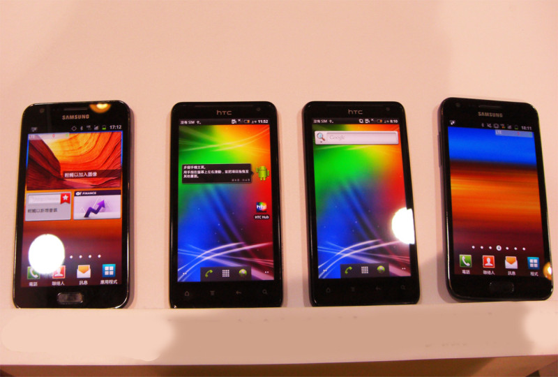 三星及HTC的4G手機已在國外發售。圖片：翁嫆琄/攝。   