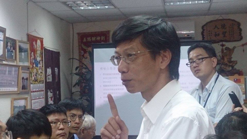 台科大秘書長黃慶東3日在會上則強調，台科大「對於文化資產的保護，是不遺餘力的」，並希望能夠盡量參與討論。圖：王子軒/攝   